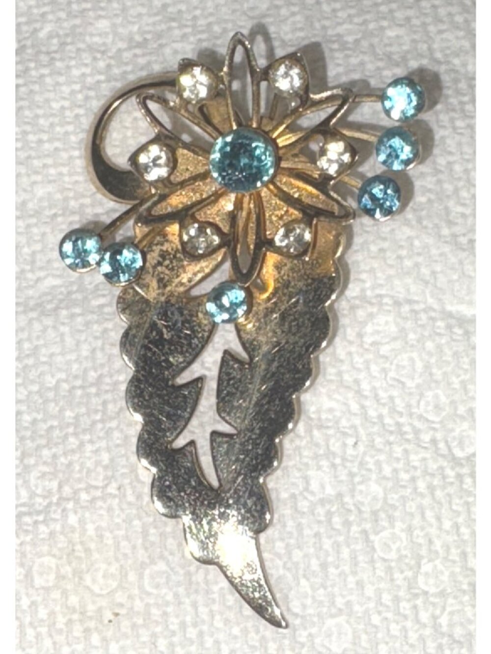 Vintage 1940's Gold-Tone Leaf Brooch with Blue & Clear Rhinestones Floral Design